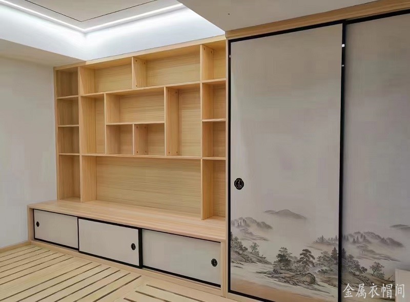 阿东师傅（西安优凡金属衣柜衣帽间定制）.jpg