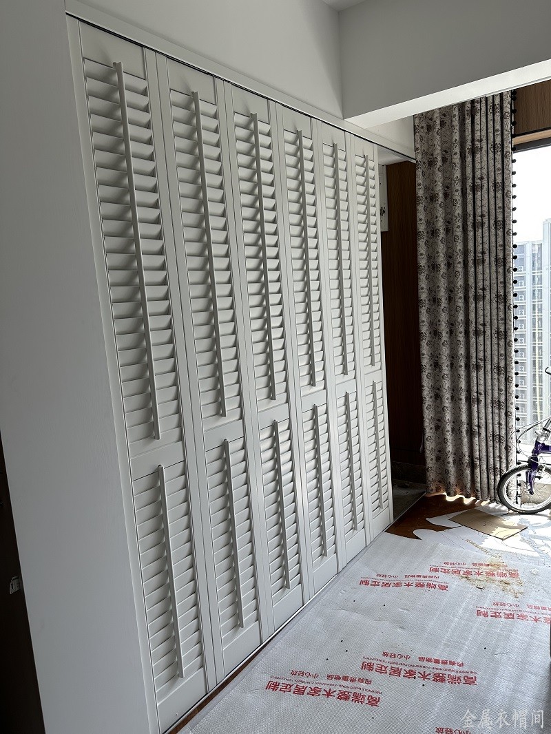 阿东师傅（西安优凡金属衣柜衣帽间定制）.jpg